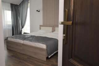 Отель Riana Аджуд Двухместный номер Делюкс с 2 отдельными кроватями-8